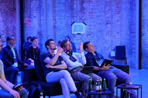 Investor lounge